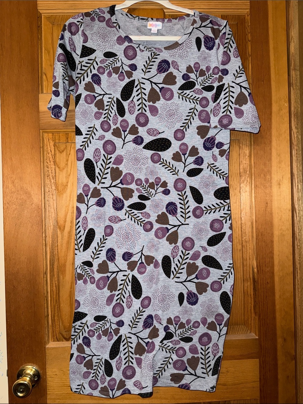 Lularoe Julia Women’s Purple Floral Knit Dress